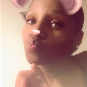 Meet your Posher, Anaja